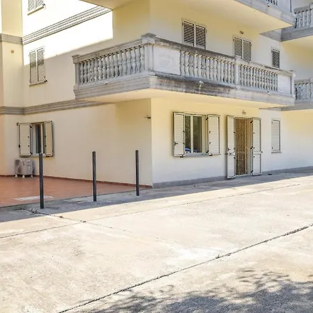 Nice In With 2 Bedrooms, Wifi And Outdoor Swimming Pool Caulonia Marina