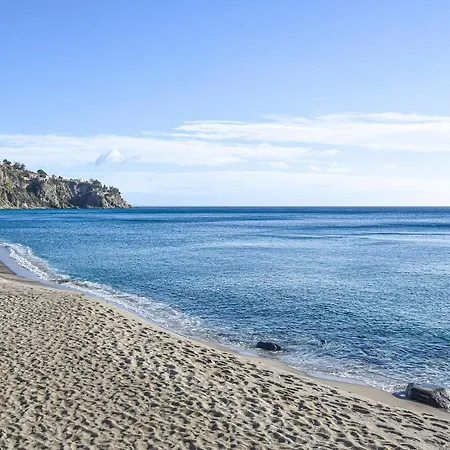 Apartment Nice In With 2 Bedrooms, Wifi And Outdoor Swimming Pool Caulonia Marina